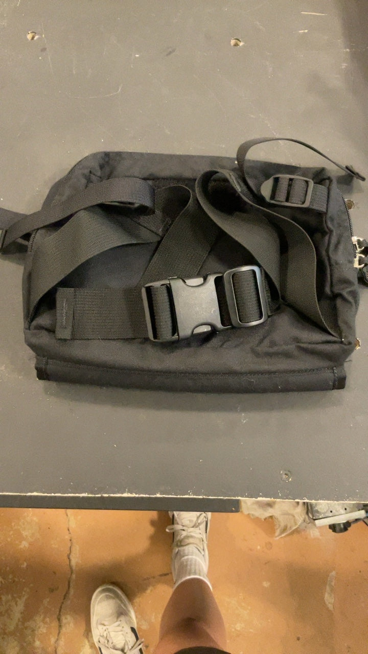 Bike Station Aptos Bike Accessories (Hip Bag) Black/Red