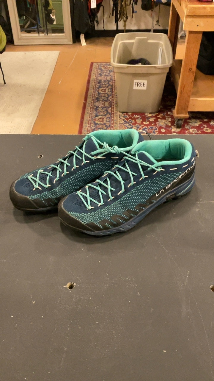 W's La Sporitva TX2 Shoes (Climbing Approach) W's 40.5/9 Blue/Green