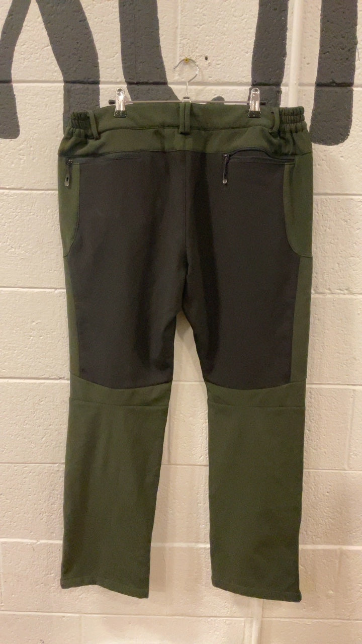 Gash Hao Softshell Pants 36x30 Black/Green