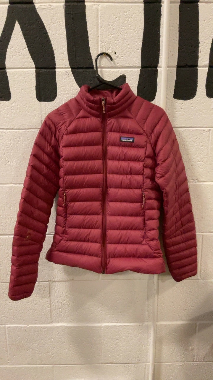 Patagonia Down Jacket (Full Zip) (No Hood) W’s S Red