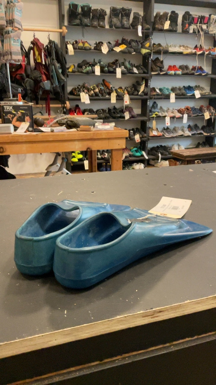 Zoomers Swimming (Fins) Mens 8.5 - 10 Blue