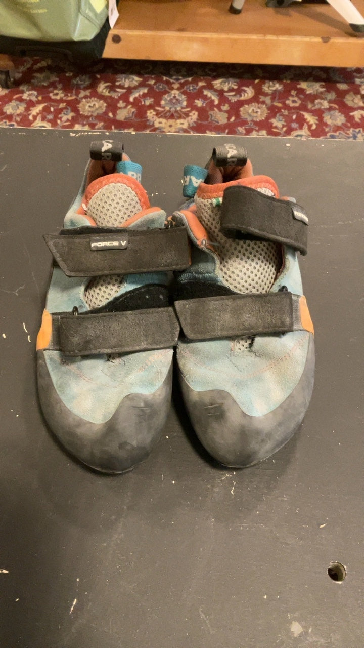 Scarpa W's Force V Shoes (Climbing) W's 38.5/7 Orange/Blue