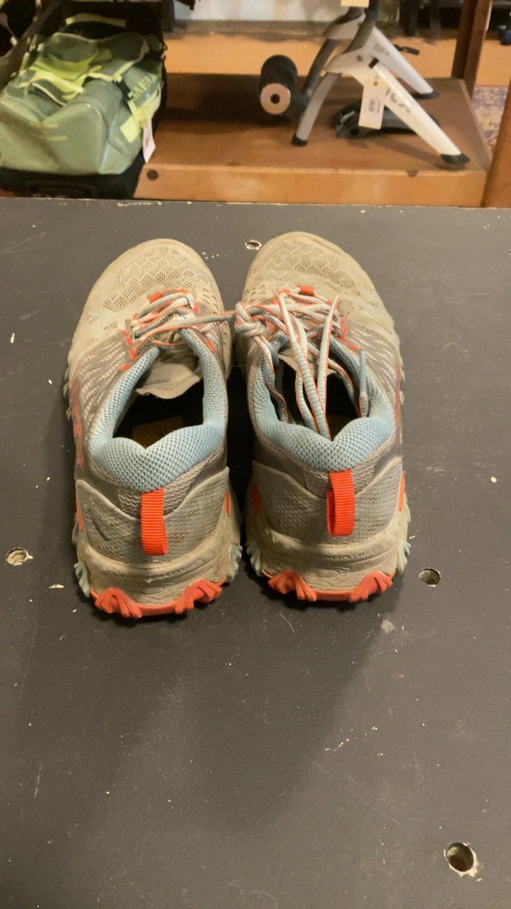 La Sportiva W's Bushido II Shoes (Trail) W's 39/7.5 Grey/Orange