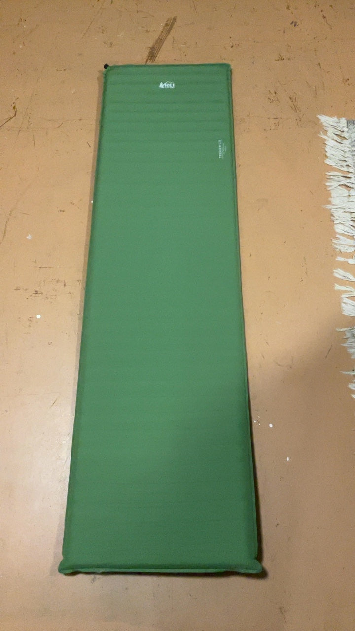 REI Trekker 1.75 Sleeping Pad R Green