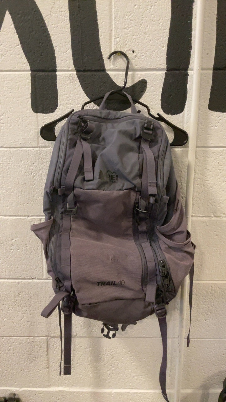 REI W's Trail 40 Backpack Purple