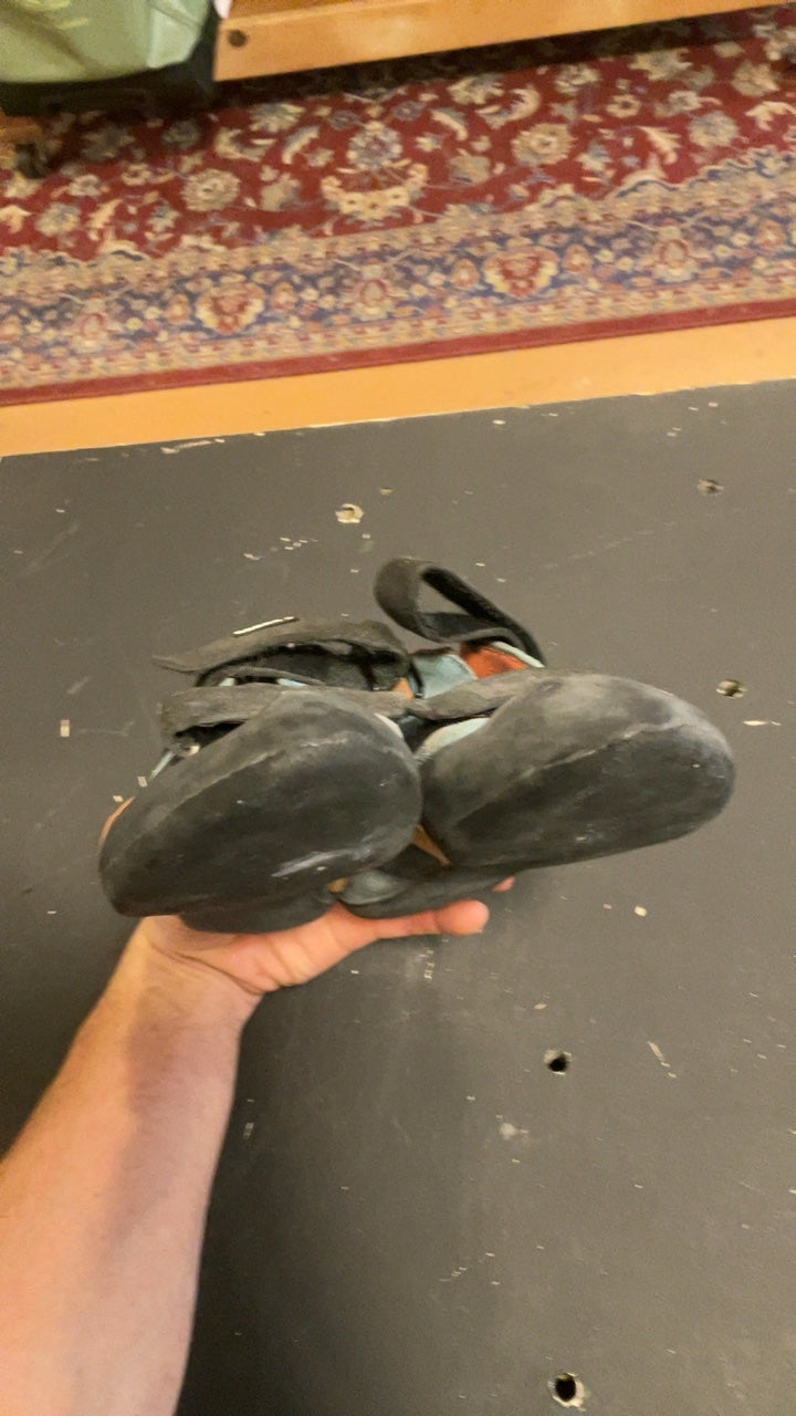 Scarpa W's Force V Shoes (Climbing) W's 38.5/7 Orange/Blue