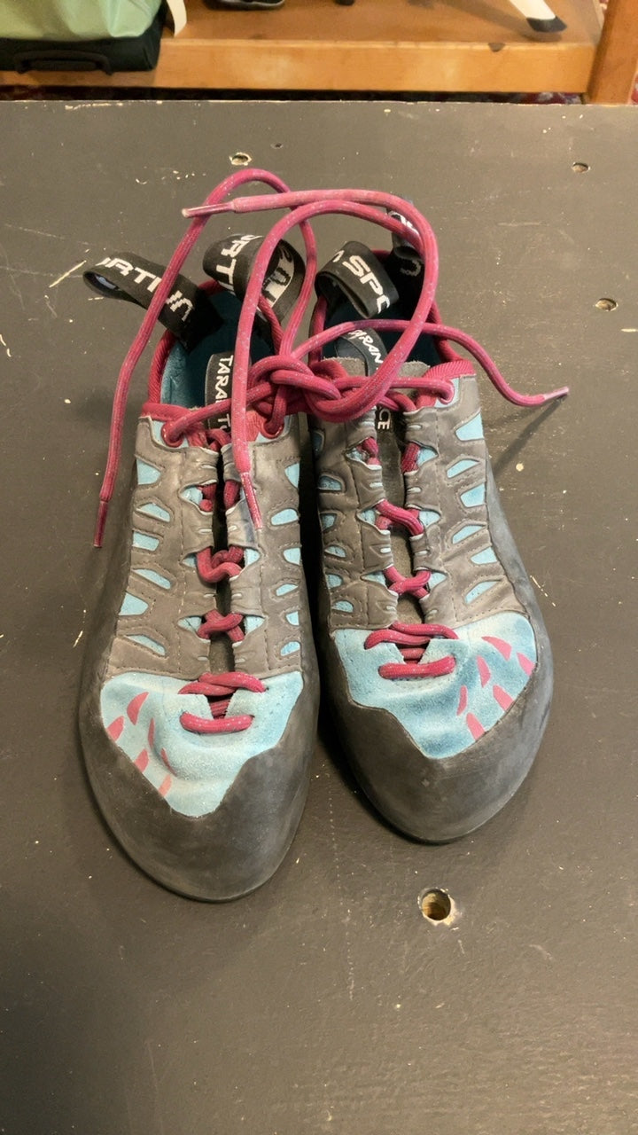 La Sportiva W's Tarantula lace Shoes (Climbing) 36/5.5 Blue/Purple/Black