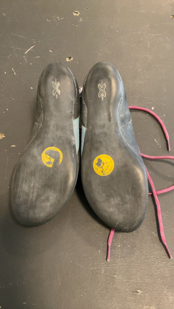 La Sportiva W's Tarantula lace Shoes (Climbing) 36/5.5 Blue/Purple/Black