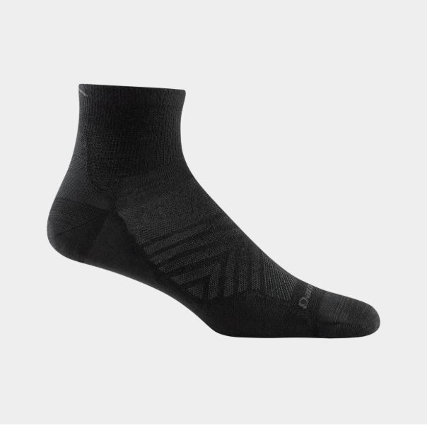 DARN TOUGH RUN MENS 1/4 SOCK BLACK LARGE
