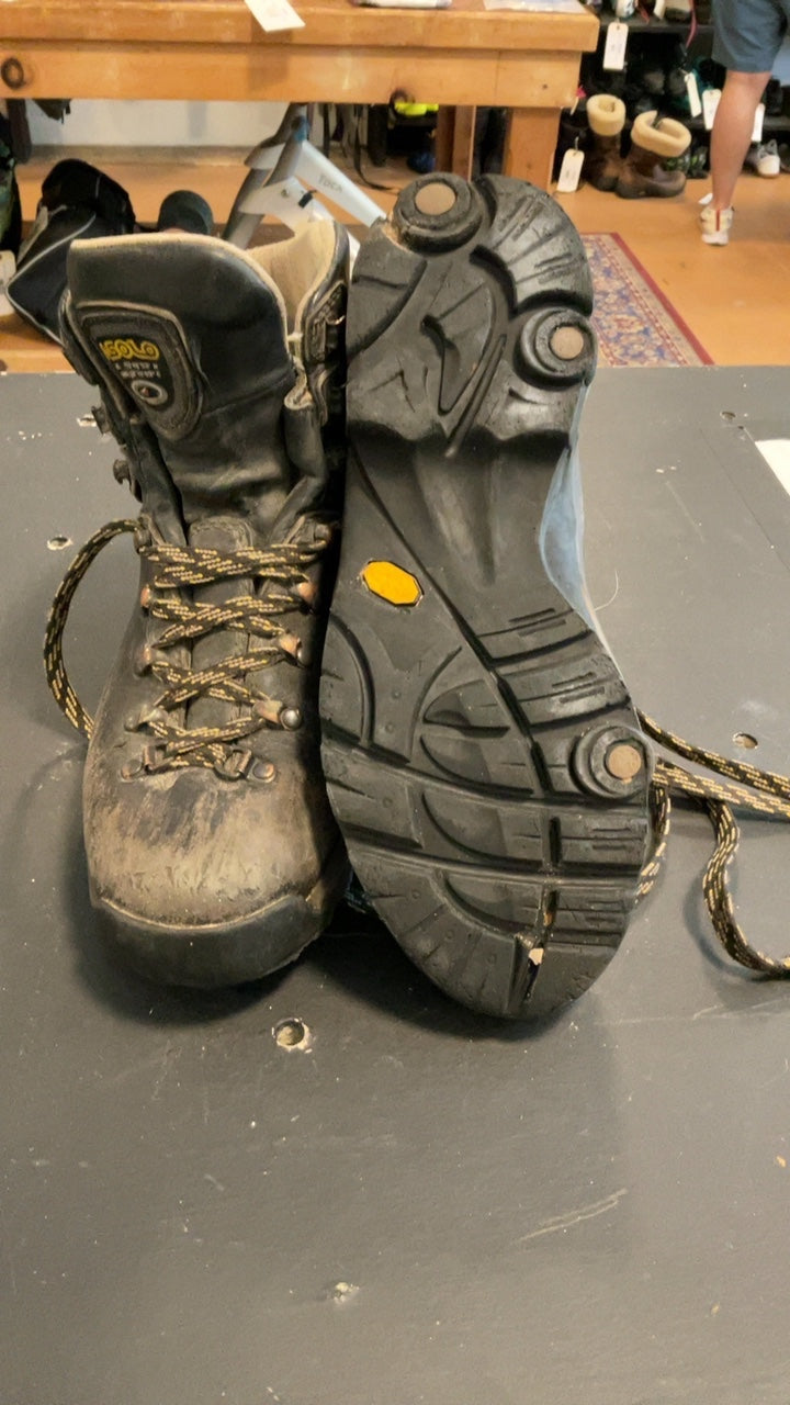 Asolo Shoes (Hiking Boots) 8 Black/Tan