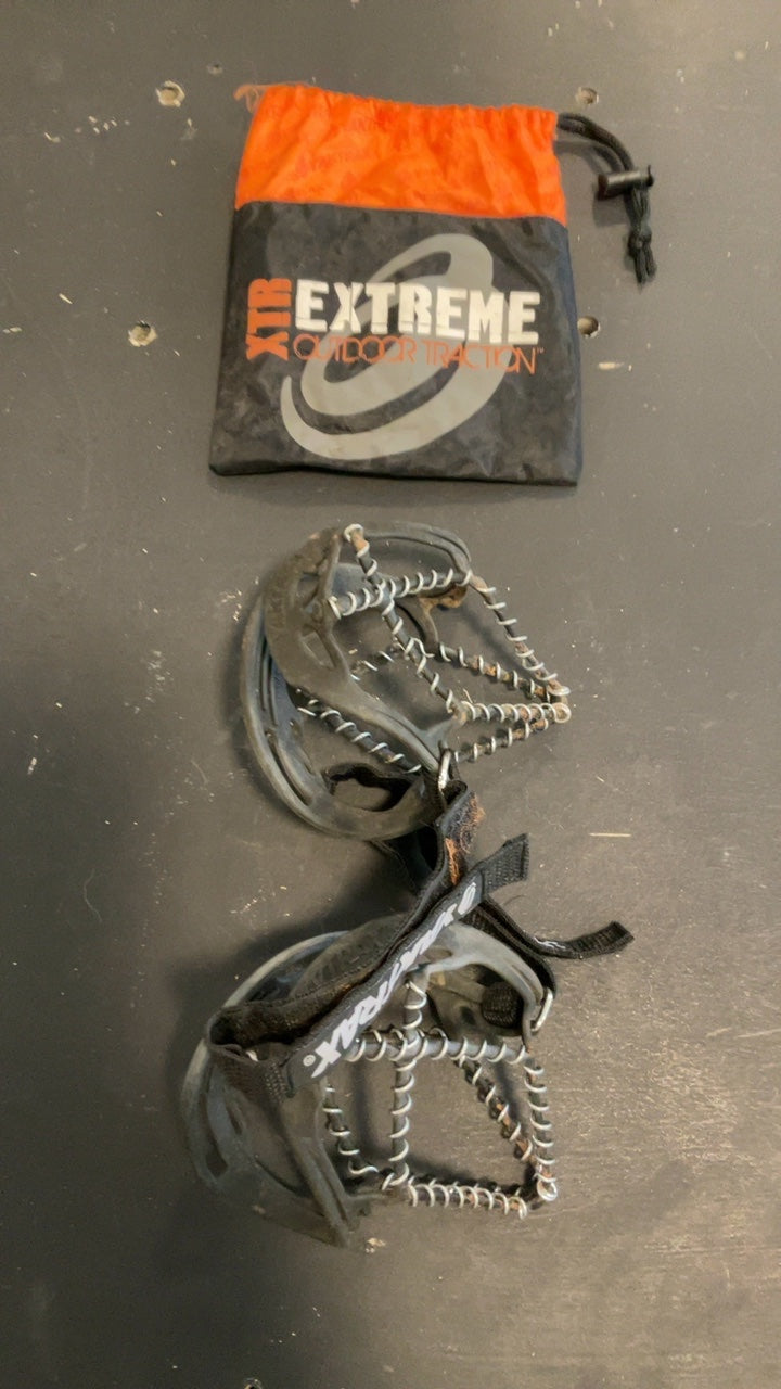 Yaktrax Hiking Chains Black