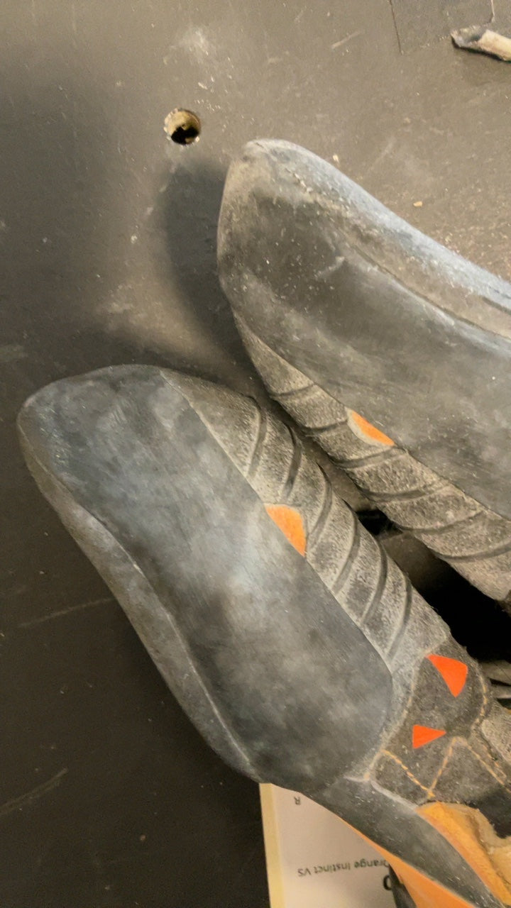 Scarpa Shoes (Climbing) 44.5 Orange Instinct VS