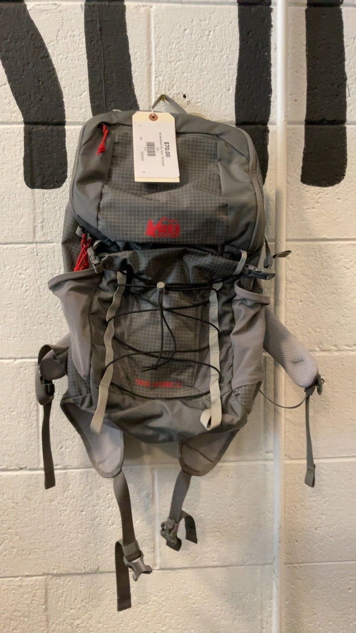 REI Backpack 30L Grey Trail Hydro