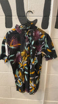 Volcom Short Sleeve (Button Up) M Black Flowers