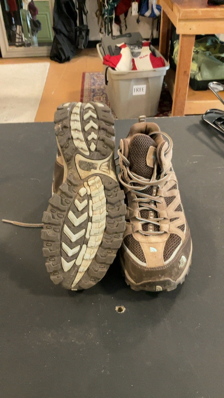 The North Face Shoes (Hiking Boots) 9 Brown