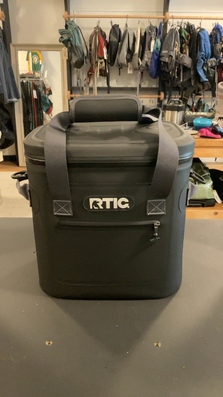 RTIC Outdoors Ultra-Tough Soft Cooler 13L Black