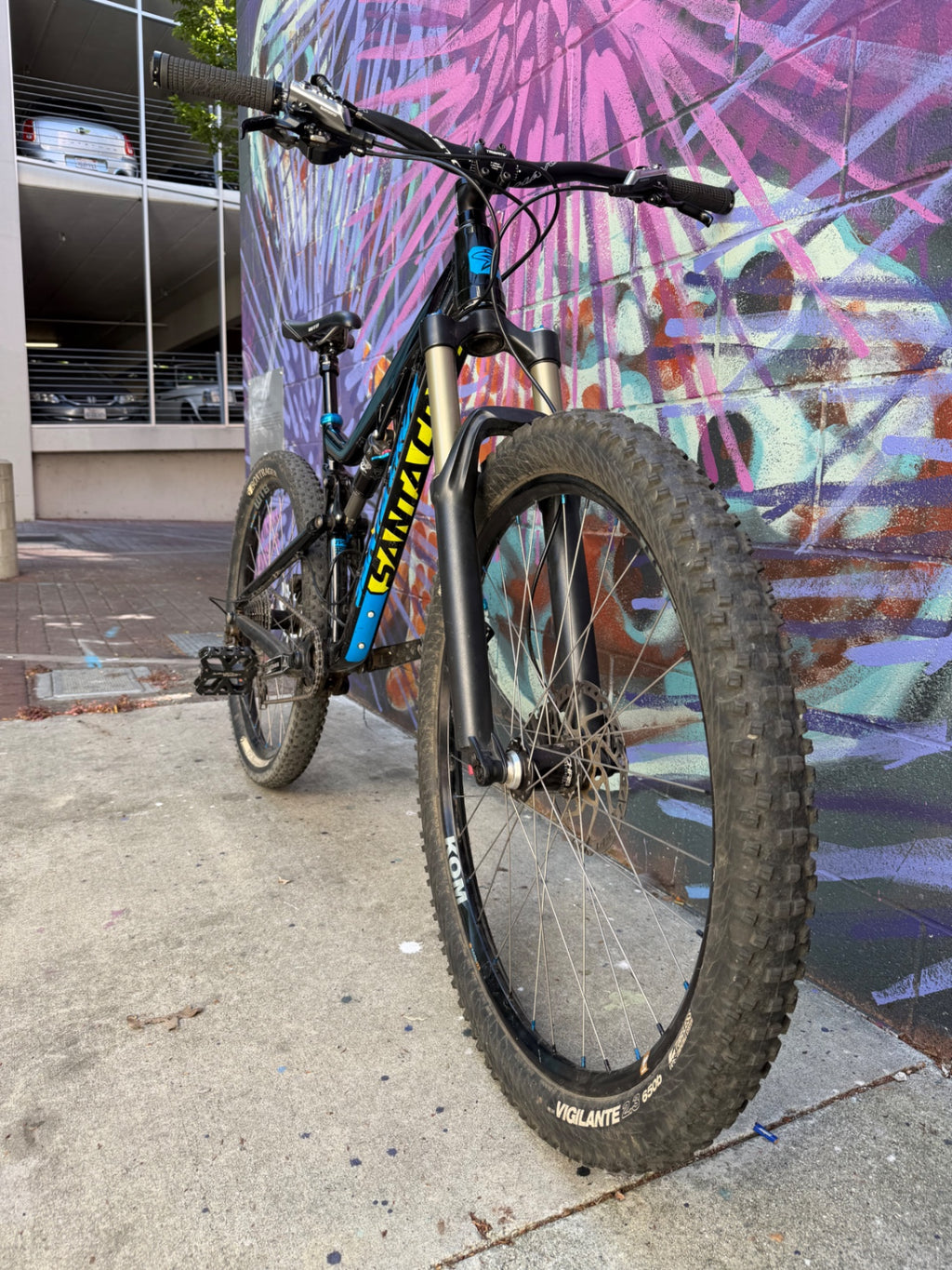 2014 Santa Cruz Bronson Bike M Black/Blue/Yellow