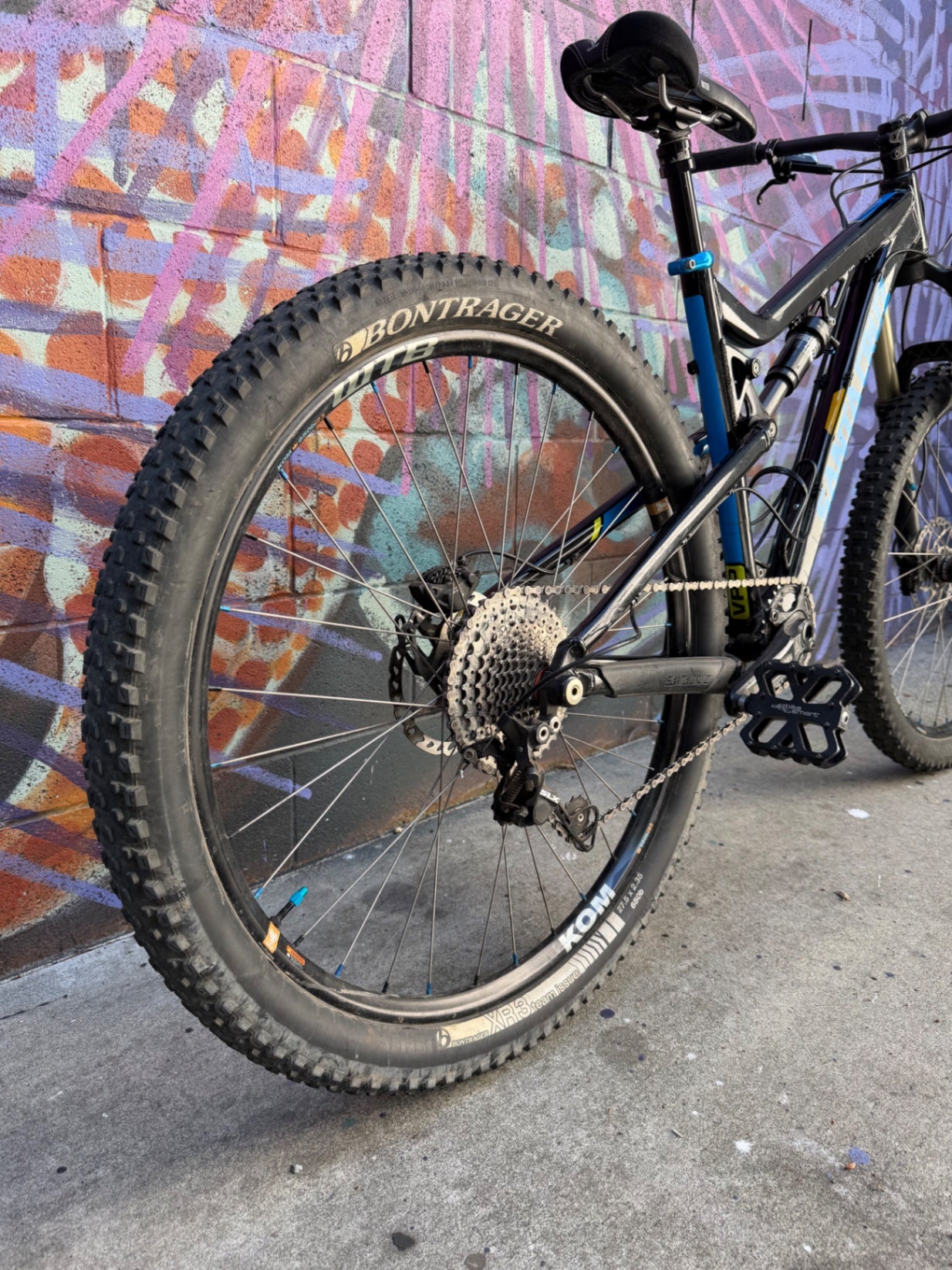 2014 Santa Cruz Bronson Bike M Black/Blue/Yellow