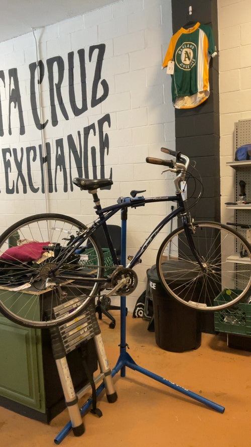1999 GT Airstream Bike 18” Blue