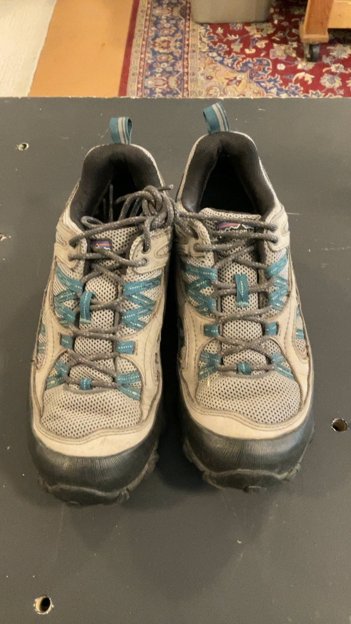 Patagonia Forge/Tidal Shoes (Hiking Boots) W's 8 Grey/Blue