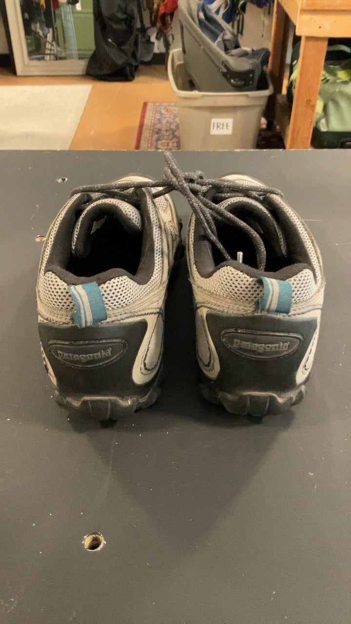 Patagonia Forge/Tidal Shoes (Hiking Boots) W's 8 Grey/Blue