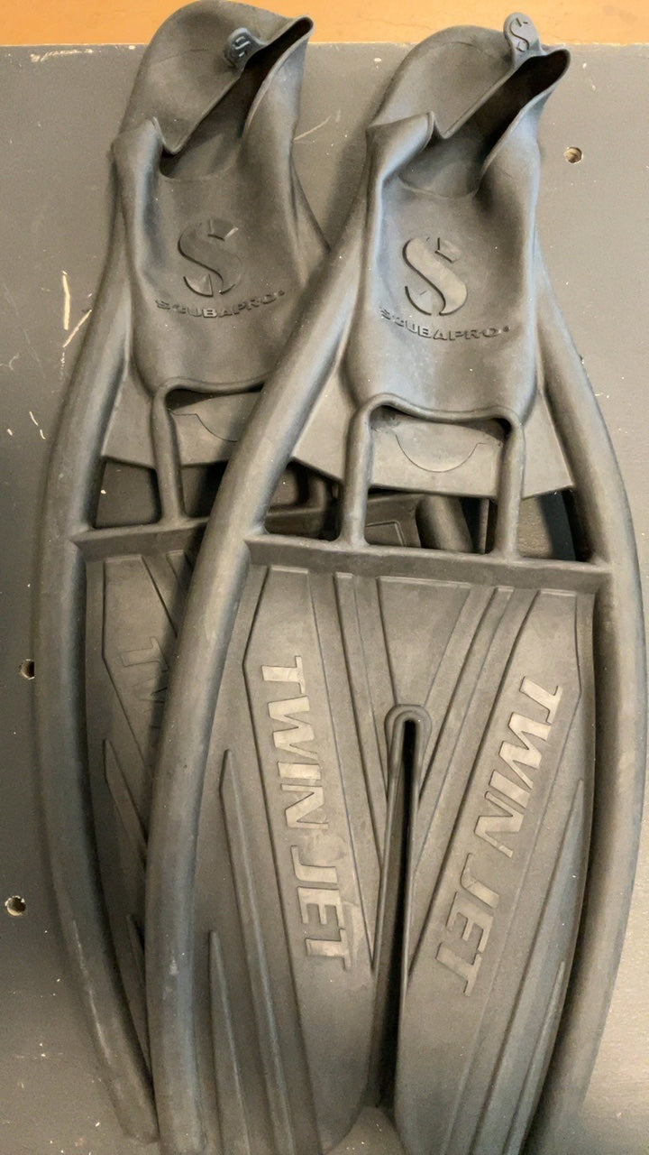 ScubaPro Swimming (Fins) 9-10 Black Twin Jet