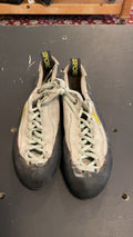 La Sportiva W's Mythos Shoes (Climbing) W's 39/7.5 Grey/Black