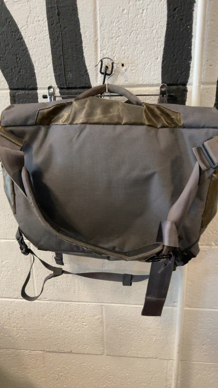 Patagonia Bag (Messenger) Brown Grid Blackhole