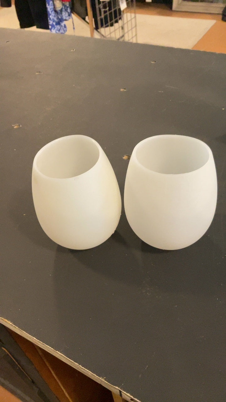 Unknown 2 Cups (Wine Glasses) White