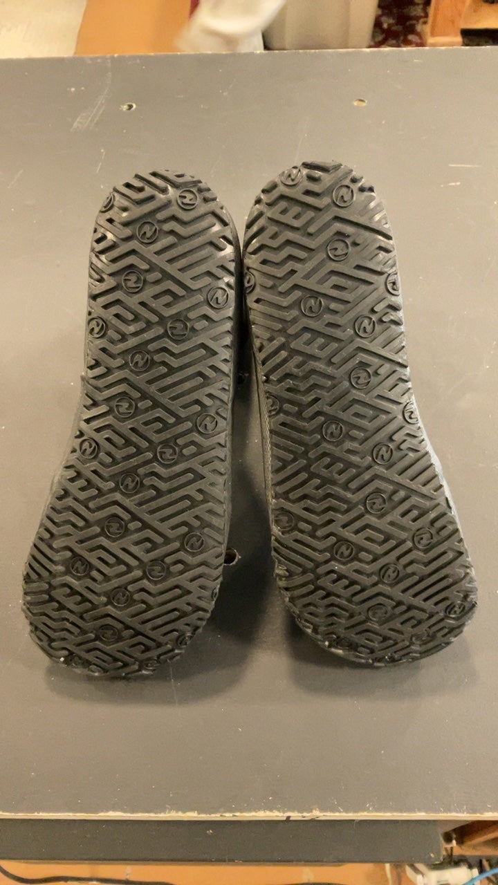 Aqua Lung Ellie 7mm Shoes (Surfing Booties) W's 7 Black/Purple