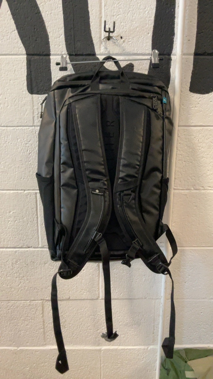 Eagle Creek x National Geographic Further Backpack Black/Yellow