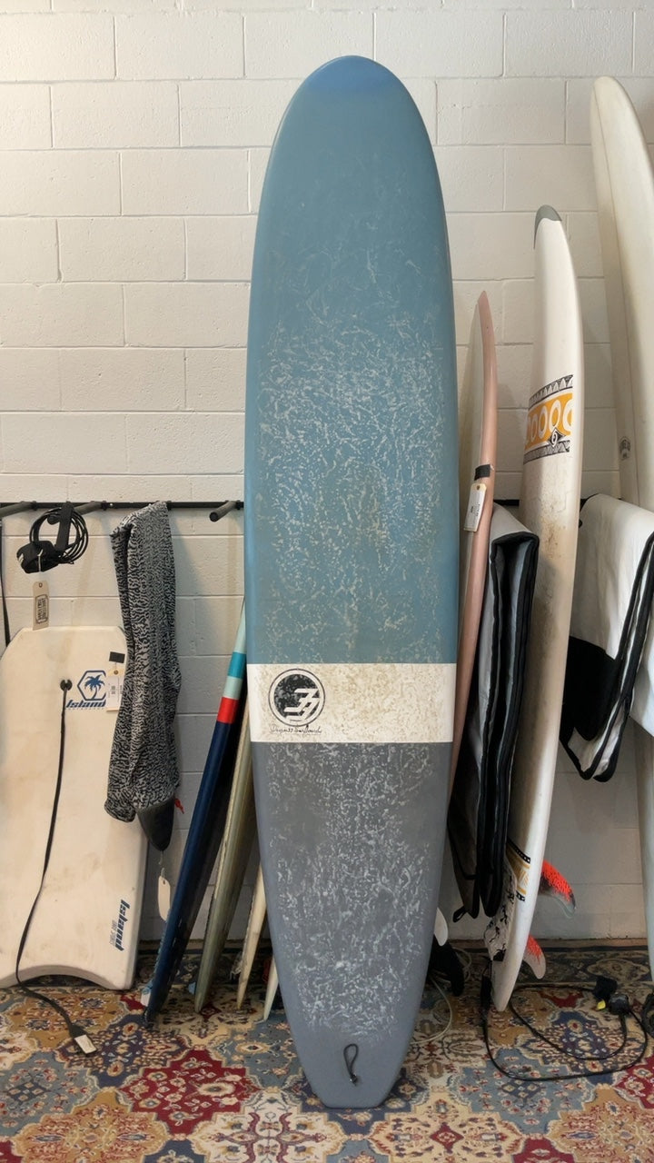 Degree 33 Ultimate Surfboard (Longboard) 9'0" Blue/White w/ White Degree 33 Surfboard Bag