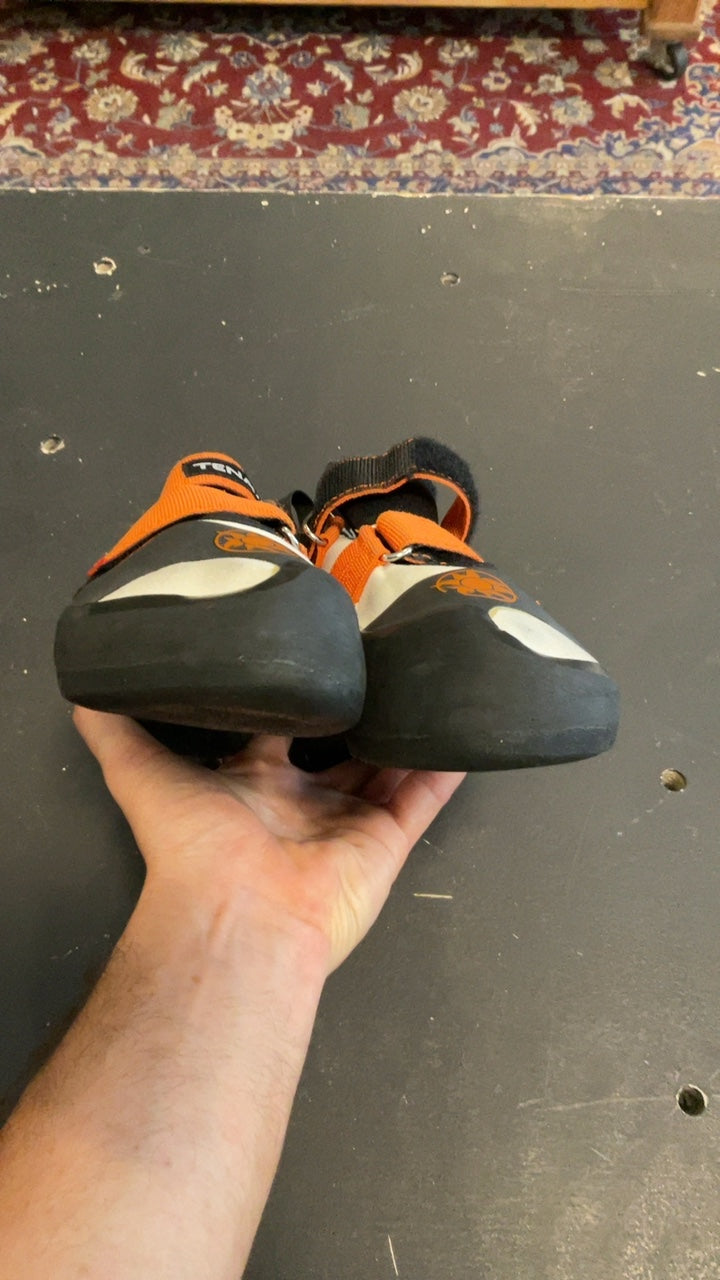 Tenaya Ra Shoes (Climbing) 38/6.5 White/Orange/Black