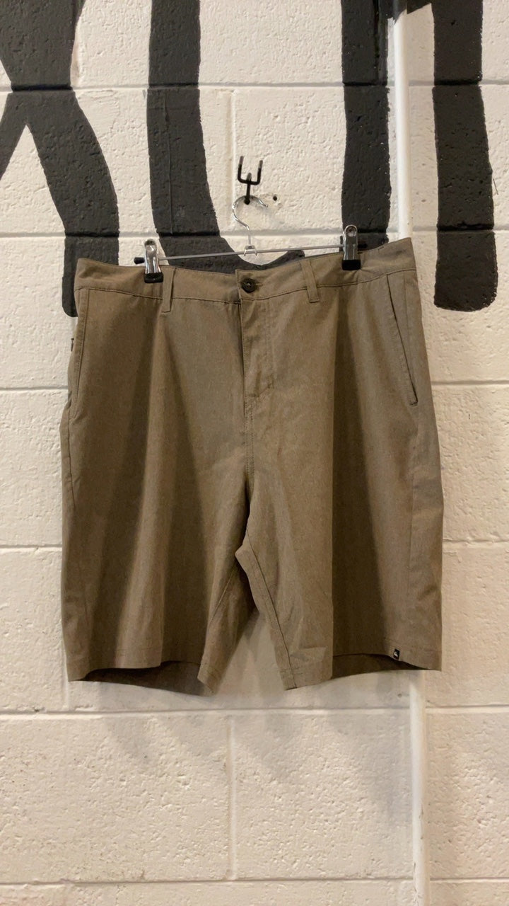 Quicksilver Shorts 34 Brown
