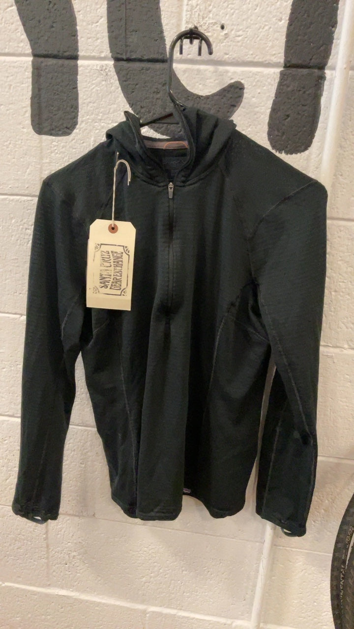 Patagonia Base Layer (Top) M Black Capilene Hooded