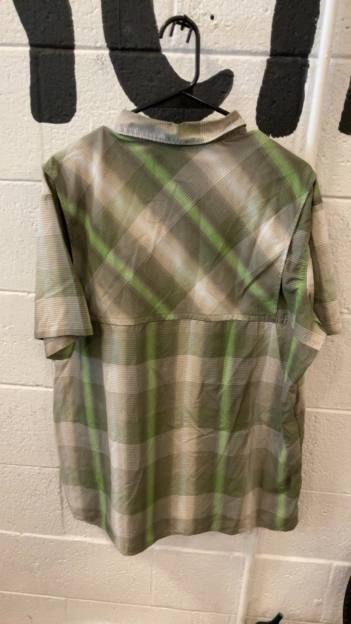 Columbia Short Sleeve (Button Up) L Green Flannel