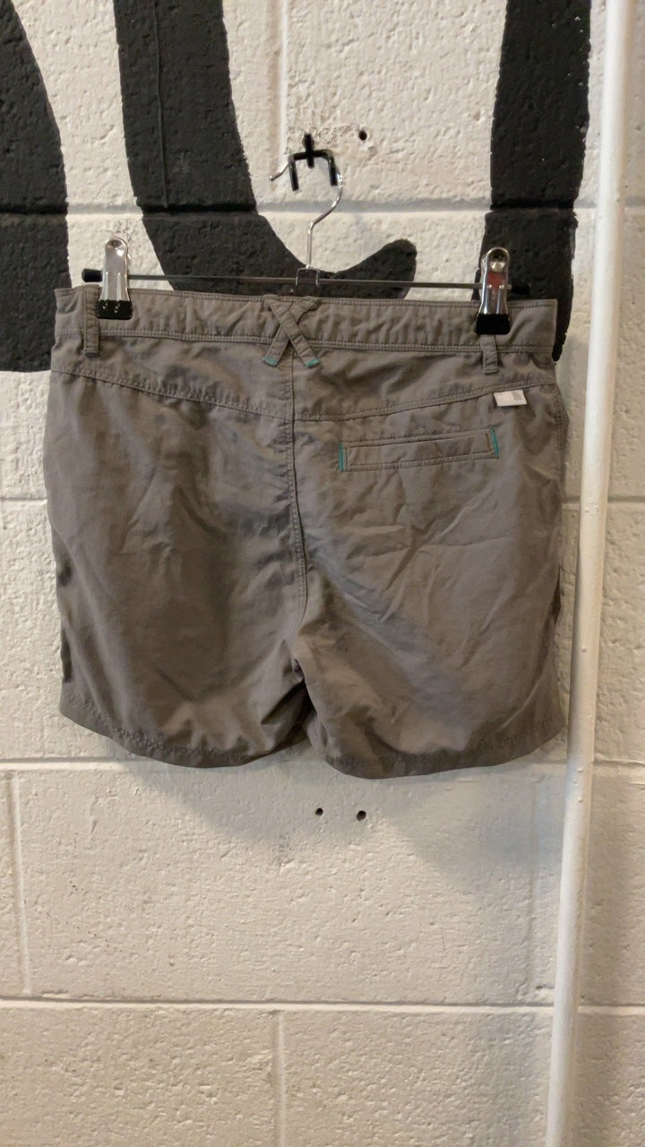 The North Face Shorts Youth M Grey