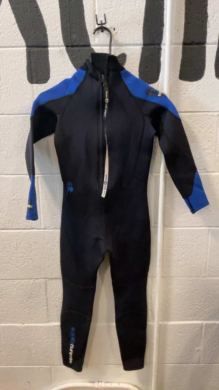 Aqua Lung Sport Wetsuit Youth XL Black/Blue 3mm Quantum Stretch