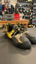La Sportiva Shoes (Climbing) 41 1/2 Black/Yellow