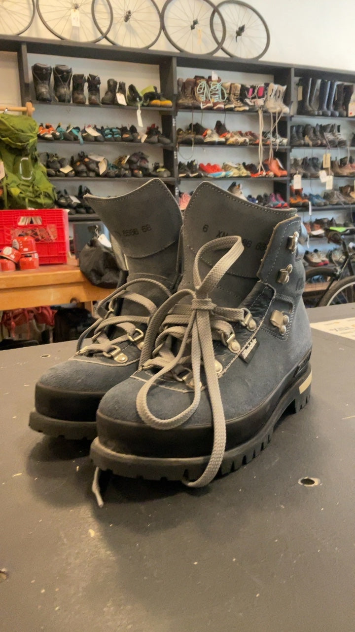 Raichle Shoes (Boots) 6 Blue