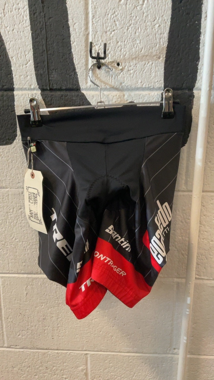 Santini Shorts (Cycling) M Black/ Red Trek
