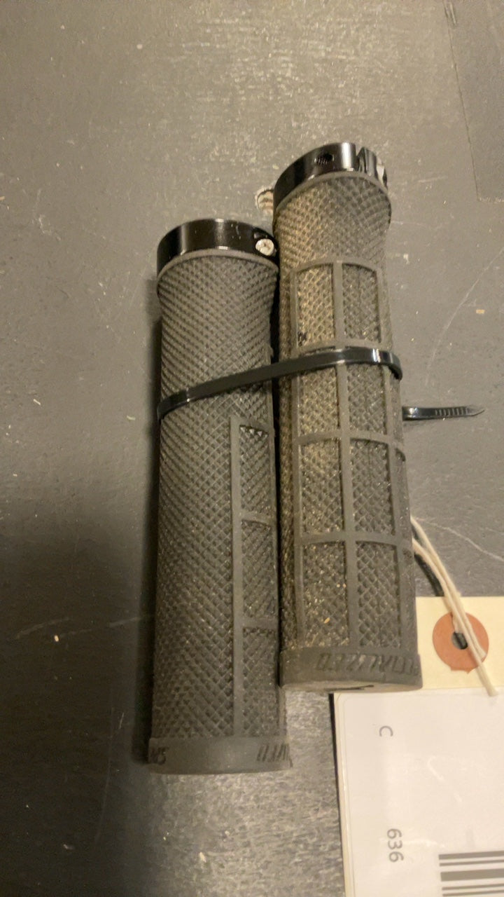 Specialized Bike Parts (Grips) Grey