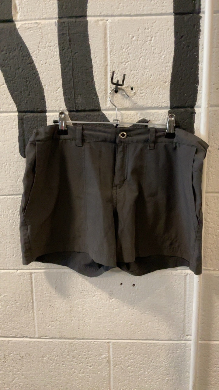 Patagonia Shorts 12 Grey Zipper Pockets