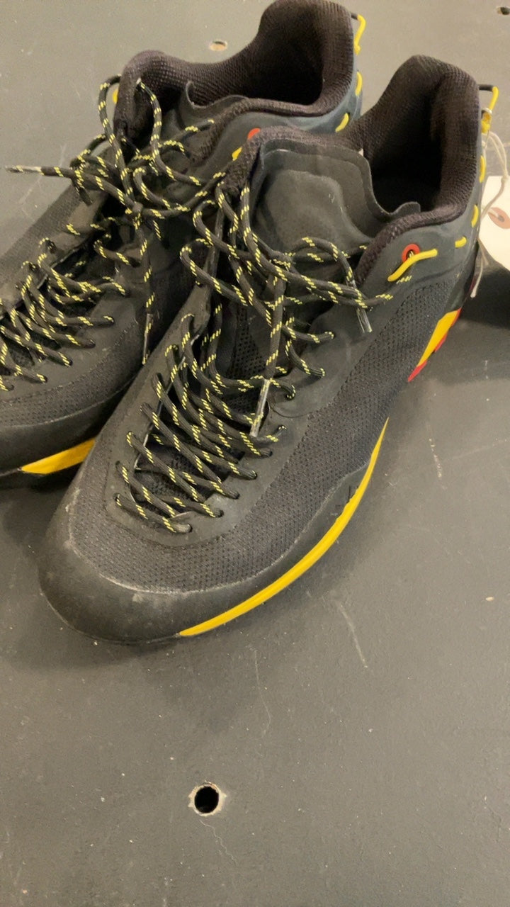 La Sportiva Shoes (Climbing Approach) 8/40.5 Black/Yellow TX Guide