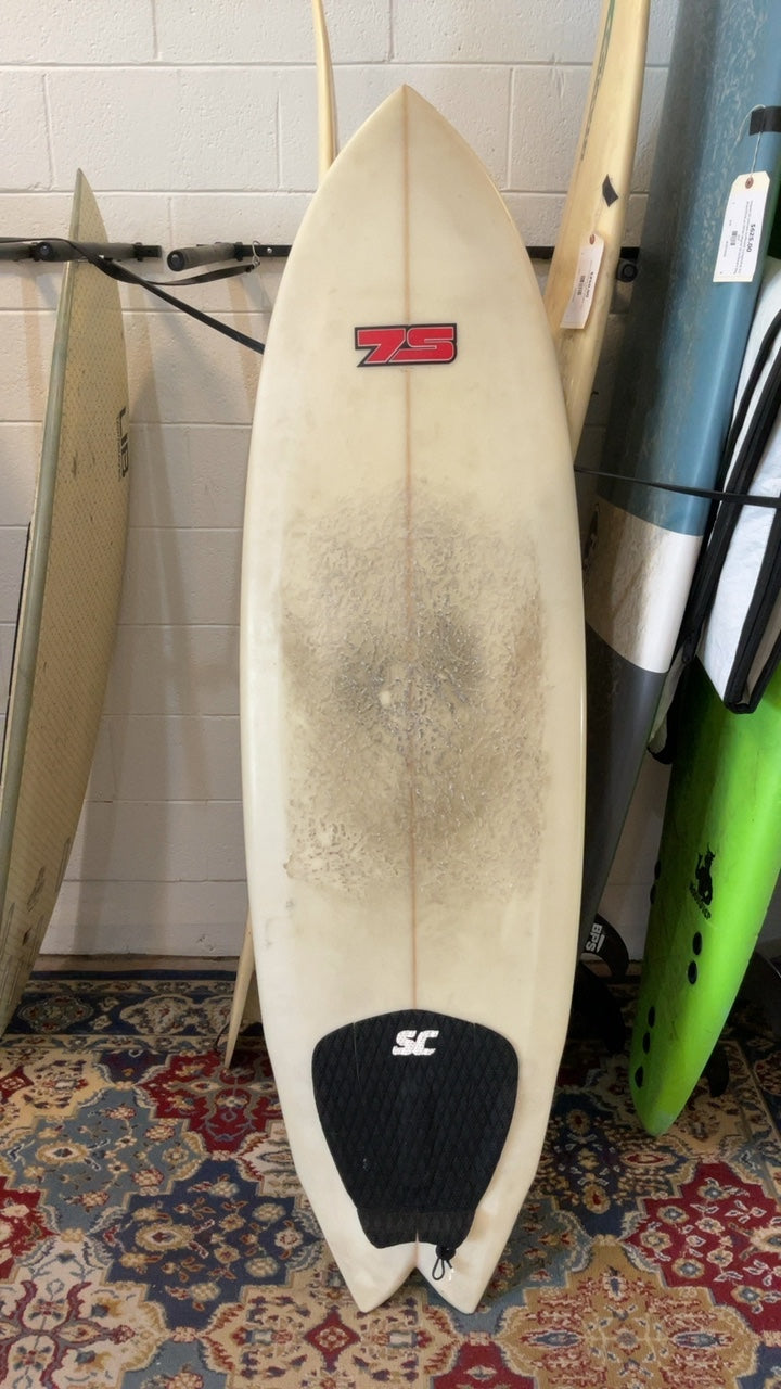 7S Superfish Surfboard (Short) 5'9"
