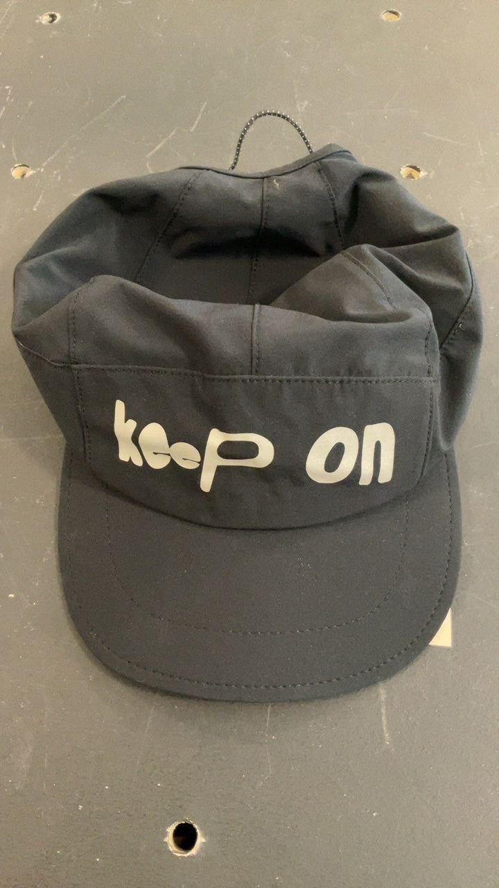 Janji Keep On AFO Hyperlight Hat (5 Panel) Black