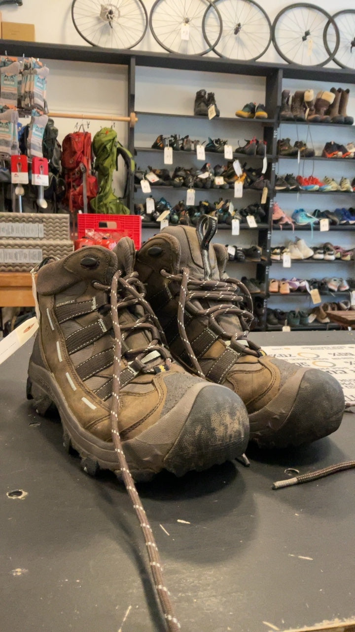 Keen Shoes (Hiking Boots) W Brown M+S Traction