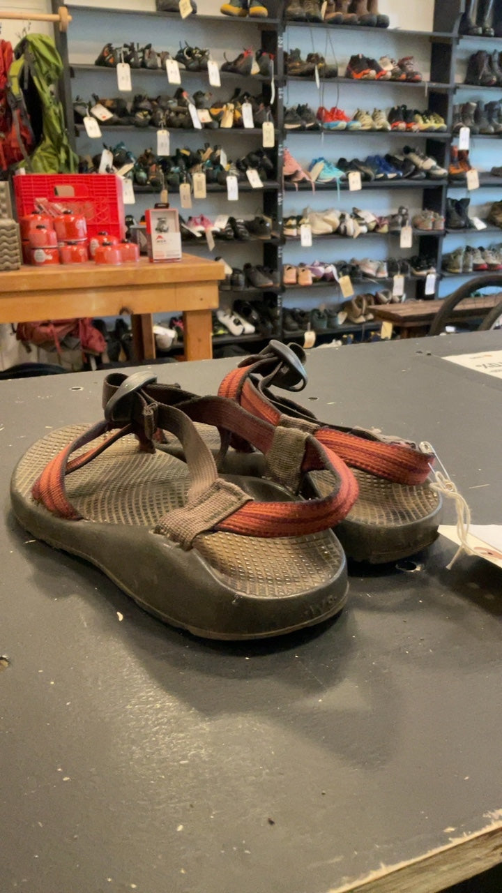 Vibram Sandals W 9 Black/Red