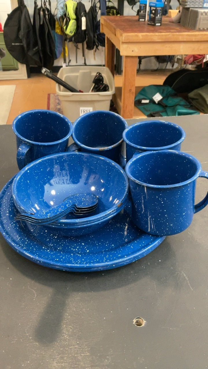 Camping (Utensils) Blue/White Spotted Full Set (4 Mugs) (3 Plates) (4 Spoons) (3 Bowls)
