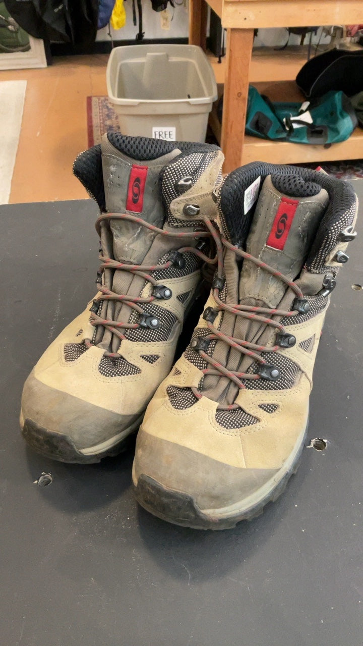 Salomon Shoes (Hiking Boots) 42/9.5 Tan